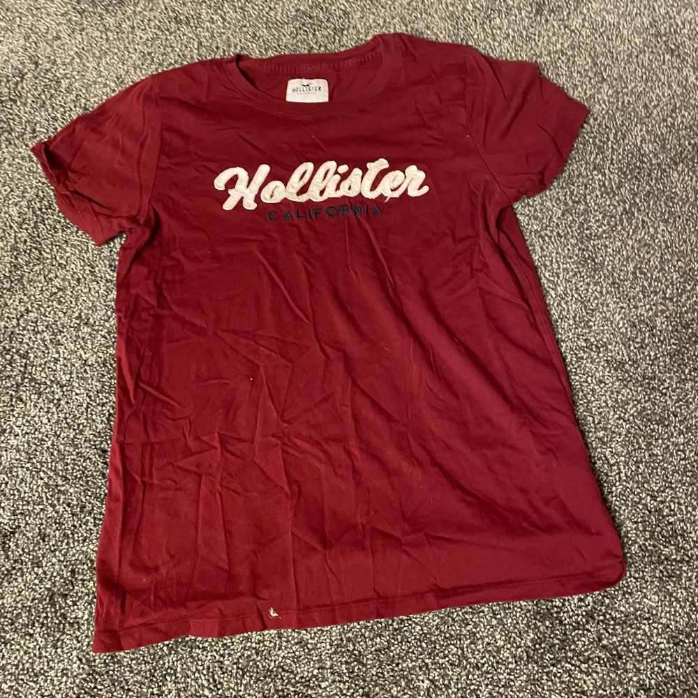 Hollister t-shirt